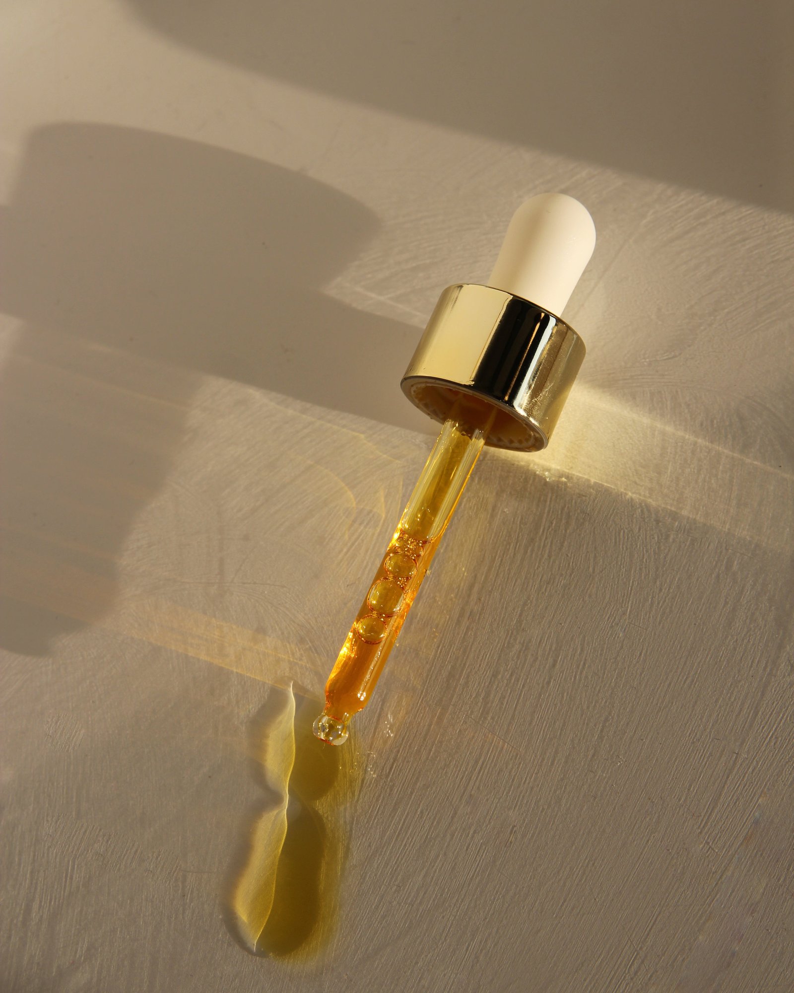 Glow Repair Facial Oil with lightweight formula for skin repair and radiance